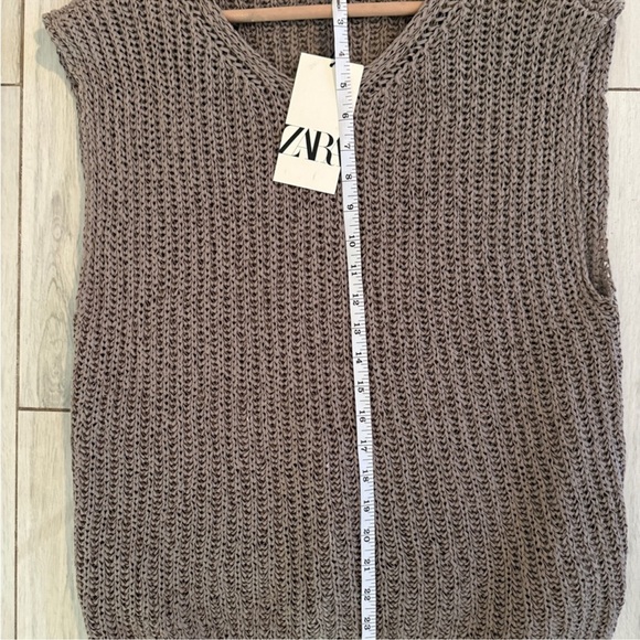 NWOT Zara crochet knit sweater vest Small Basic Taupe Fall Winter Style - Picture 5 of 6